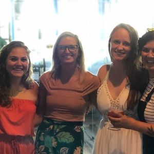 Meet your Posher, Marissa